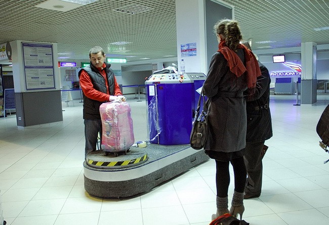 Услуги по упаковке багажа